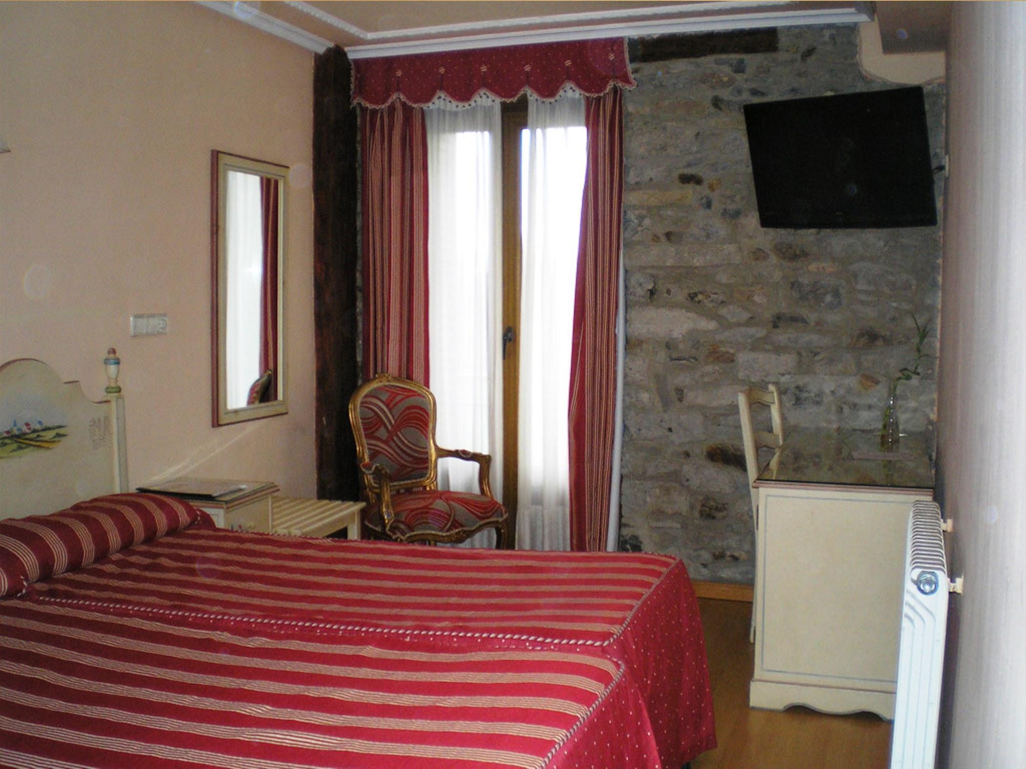 Hotel Mur Хака Екстер'єр фото