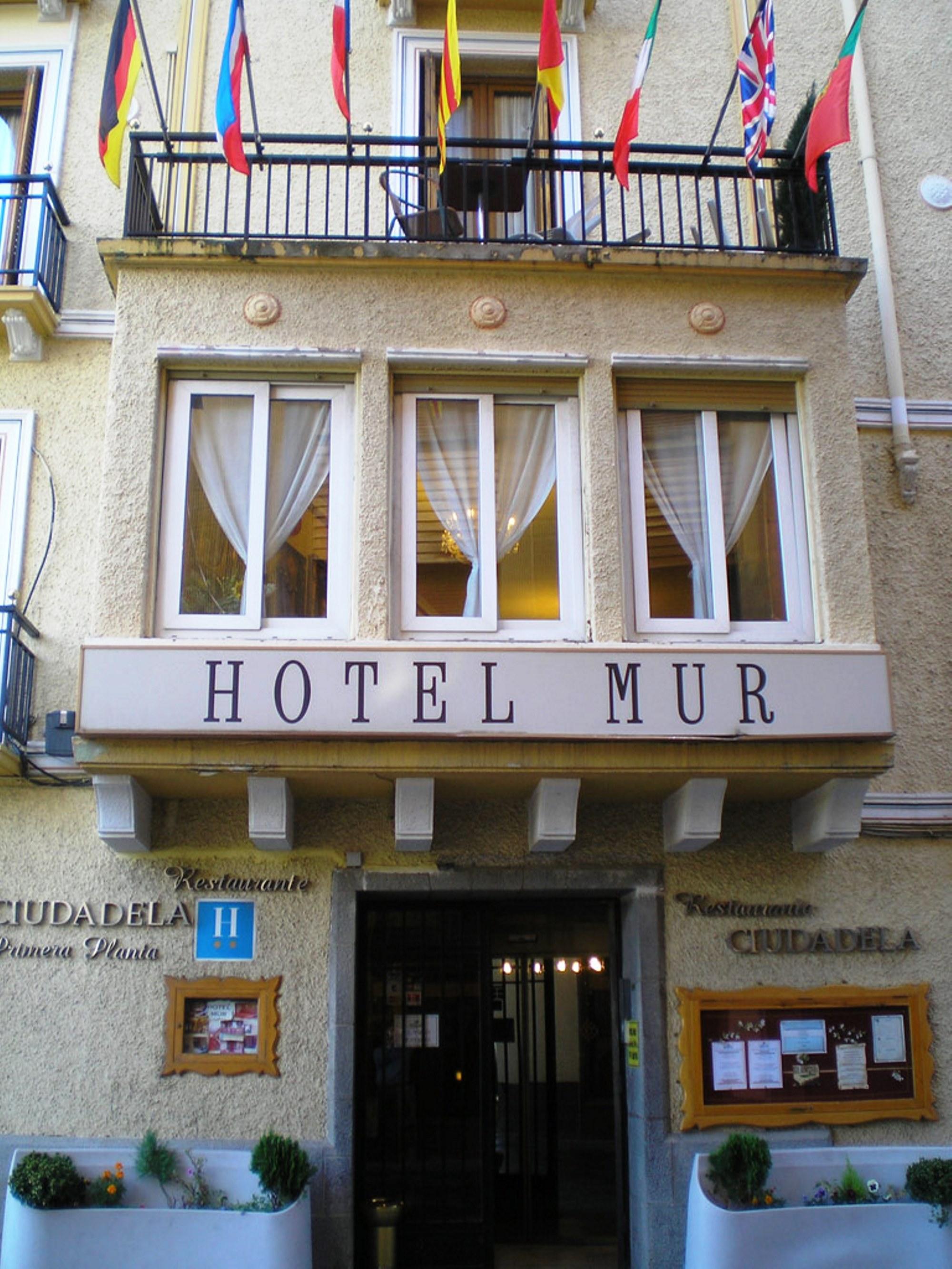 Hotel Mur Хака Екстер'єр фото