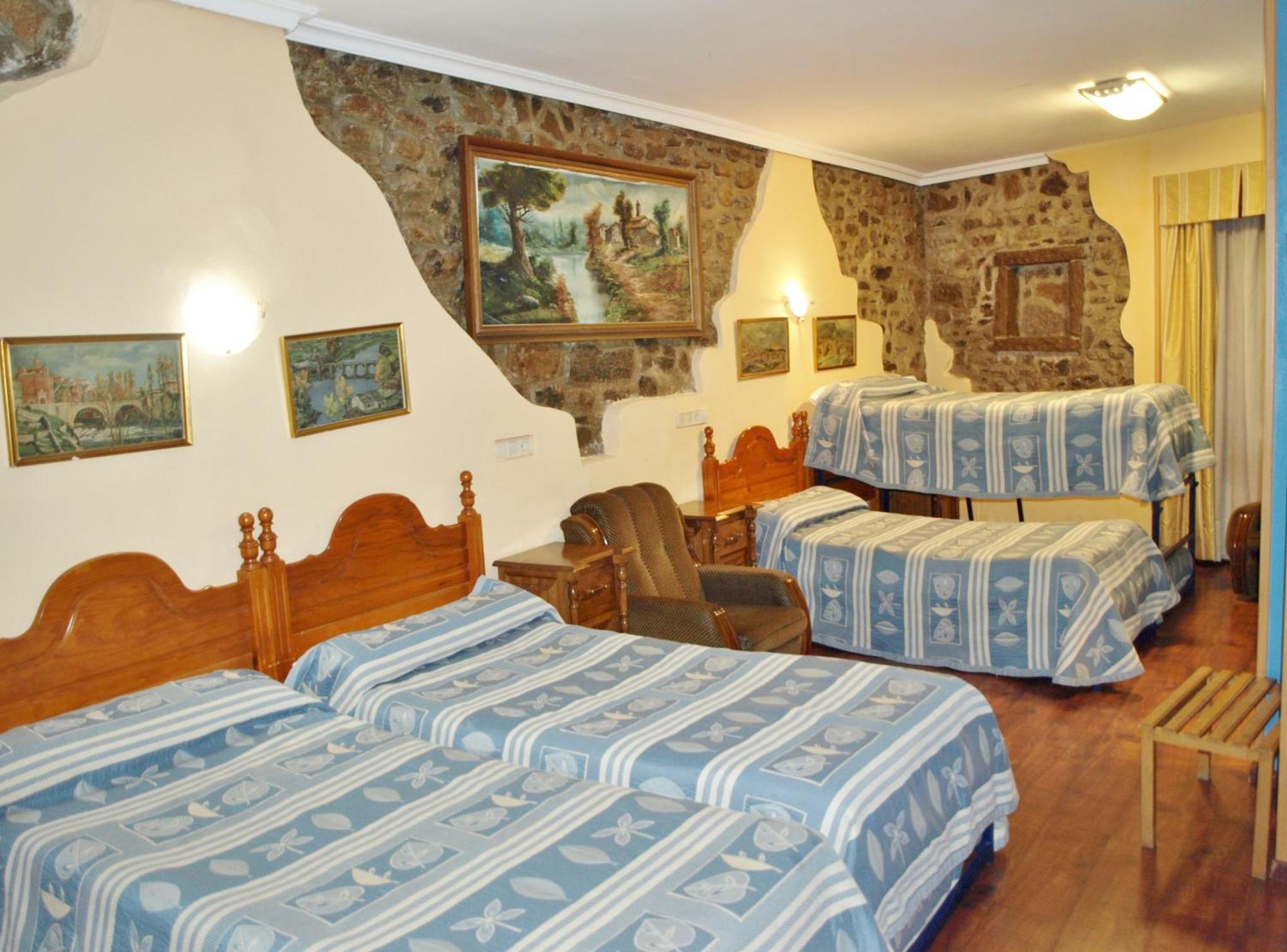 Hotel Mur Хака Номер фото