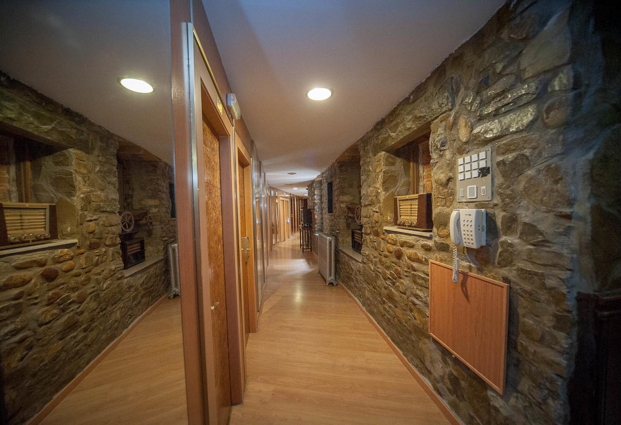 Hotel Mur Хака Екстер'єр фото